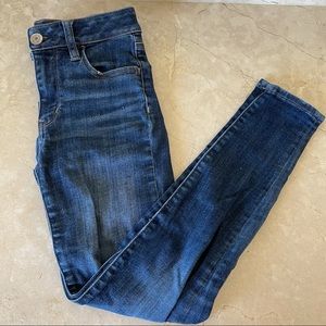 American Eagle dark wash super skinny jeans